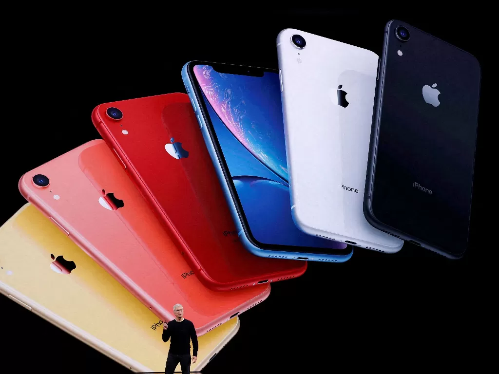 Apple kembangkan panel layar lipat untuk iPhone dan iPad. (REUTERS/Stephen Lam)