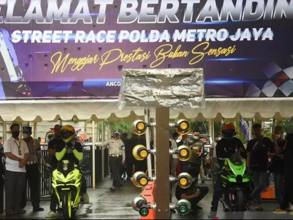 Street race yang pernah diadakan Polda Metro Jaya di Ancol. ( ANTARA FOTO/Indrianto Eko Suwarso/rwa)