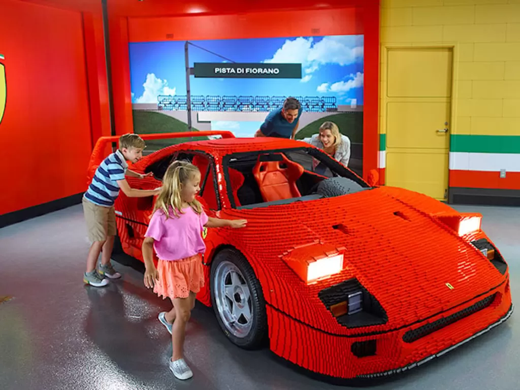 Lego garap replika Ferrari F40 (carbuzz)