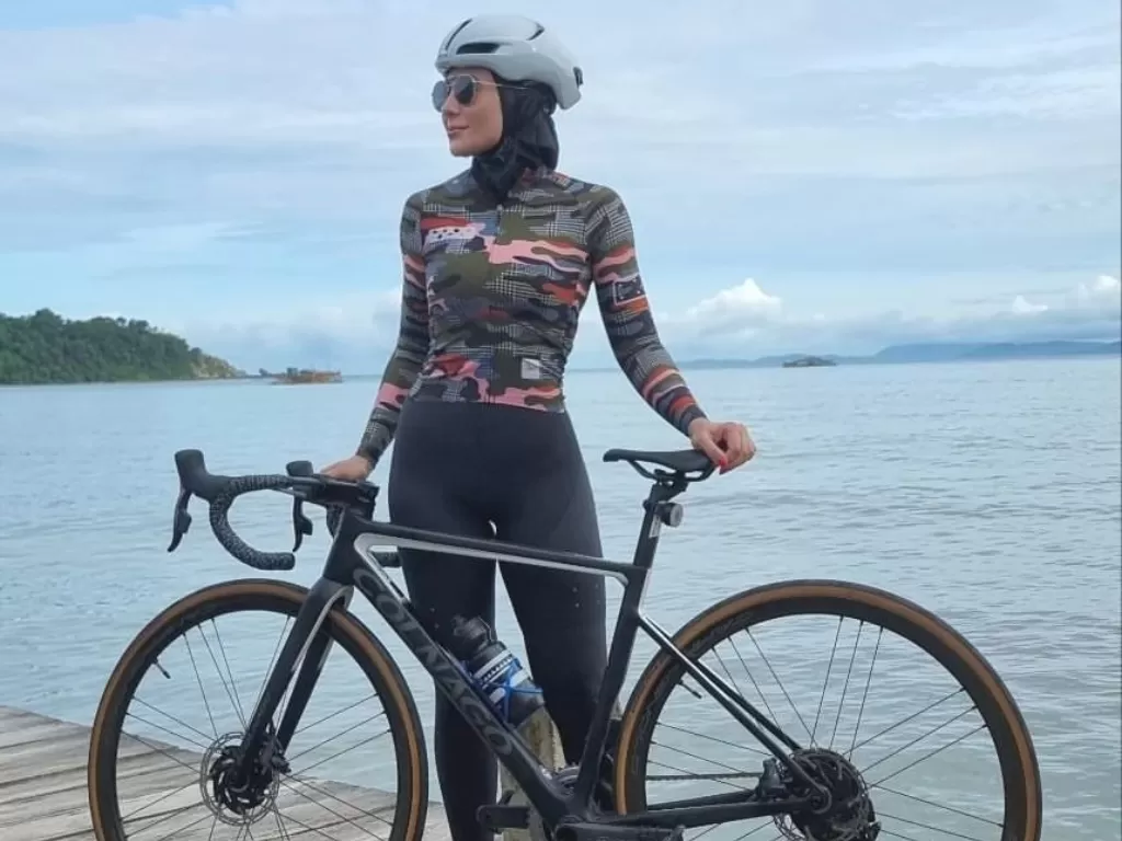 Wulan Guritno saat mengikuti Tour de Aceh 2022 etape II (Instagram/wulanguritno)