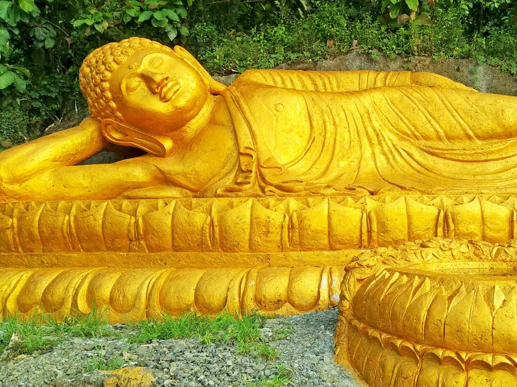 Patung Buddha tidur di Magelang. (Eko Haryanto/IDZ Creators)