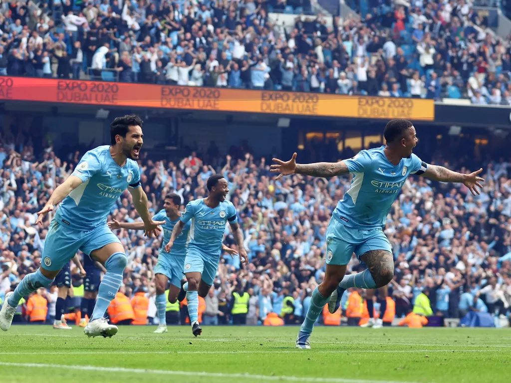 Para pemain Manchester City merayakan gol yang dicetak Ilkay Gundongan. (REUTERS)