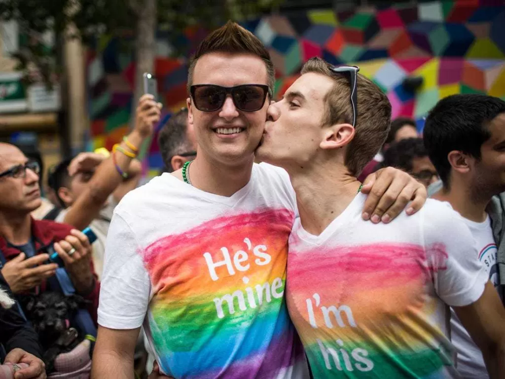 Ilustrasi pasangan homoseksual gay (businessinsider.com)
