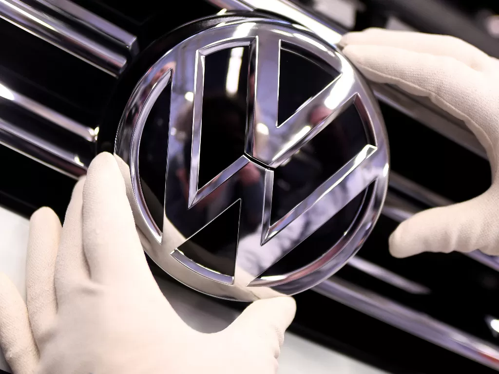 Volkswagen bantah adanya pelanggaran HAM. (REUTERS/Fabian Bimmer)