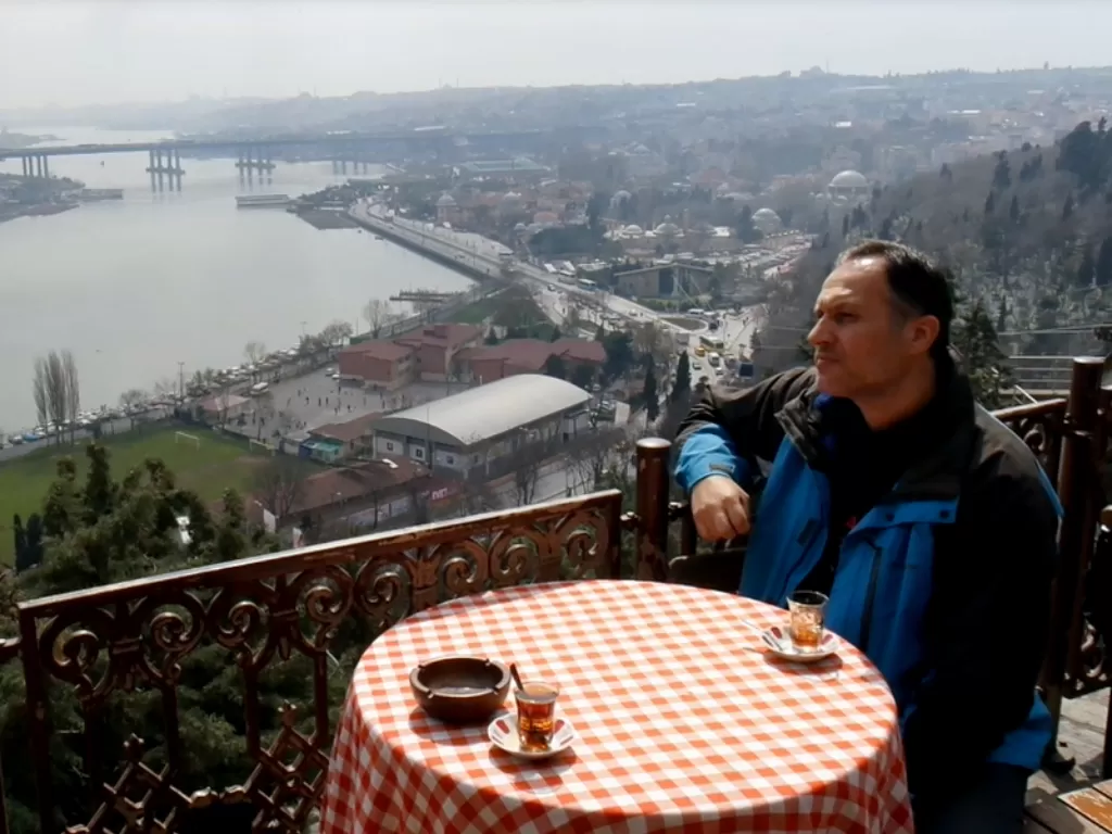 Dua sisi Istanbul terlihat dari atas sini (Elisa Oktaviana/IDZ Creators)