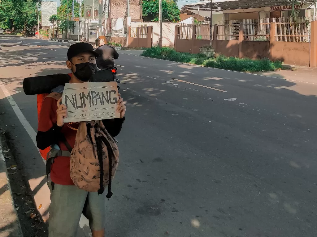 Pria ini keliling Indonesia tanpa keluar biaya (Taufiq Hippy/IDZ Creators)