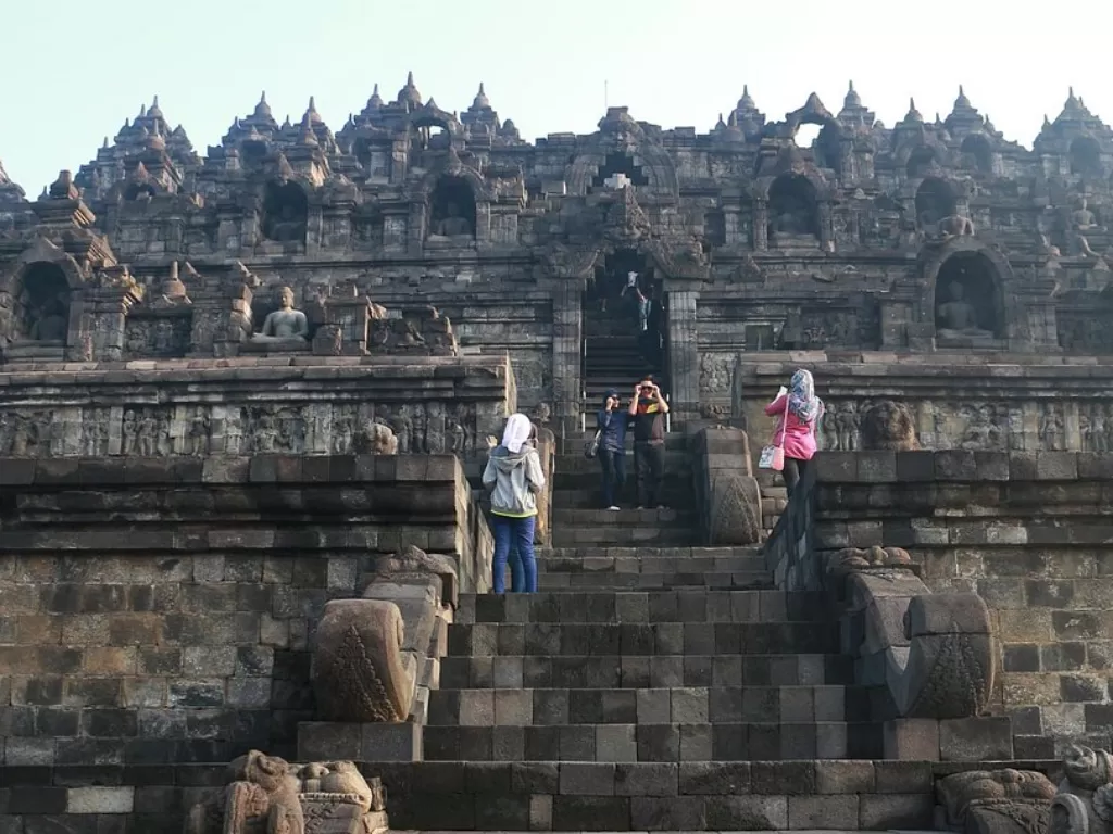 Wisatawan lokal saat berkujung ke Candi Borobudur. (Foto/Tripadvisor.co.id/jasmine6868) 
