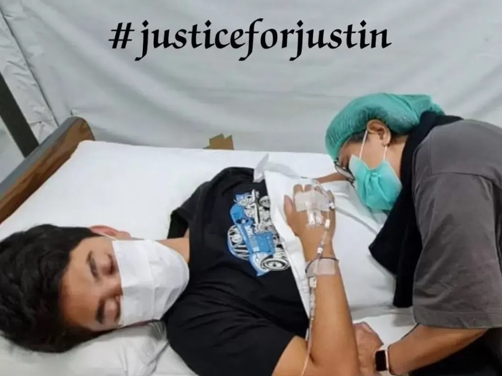 Justin Frederick terbaring usai menjadi korban pengeroyokan di Jalan Tol Dalam Kota Jakarta (Instagram@verlitaevelyn)