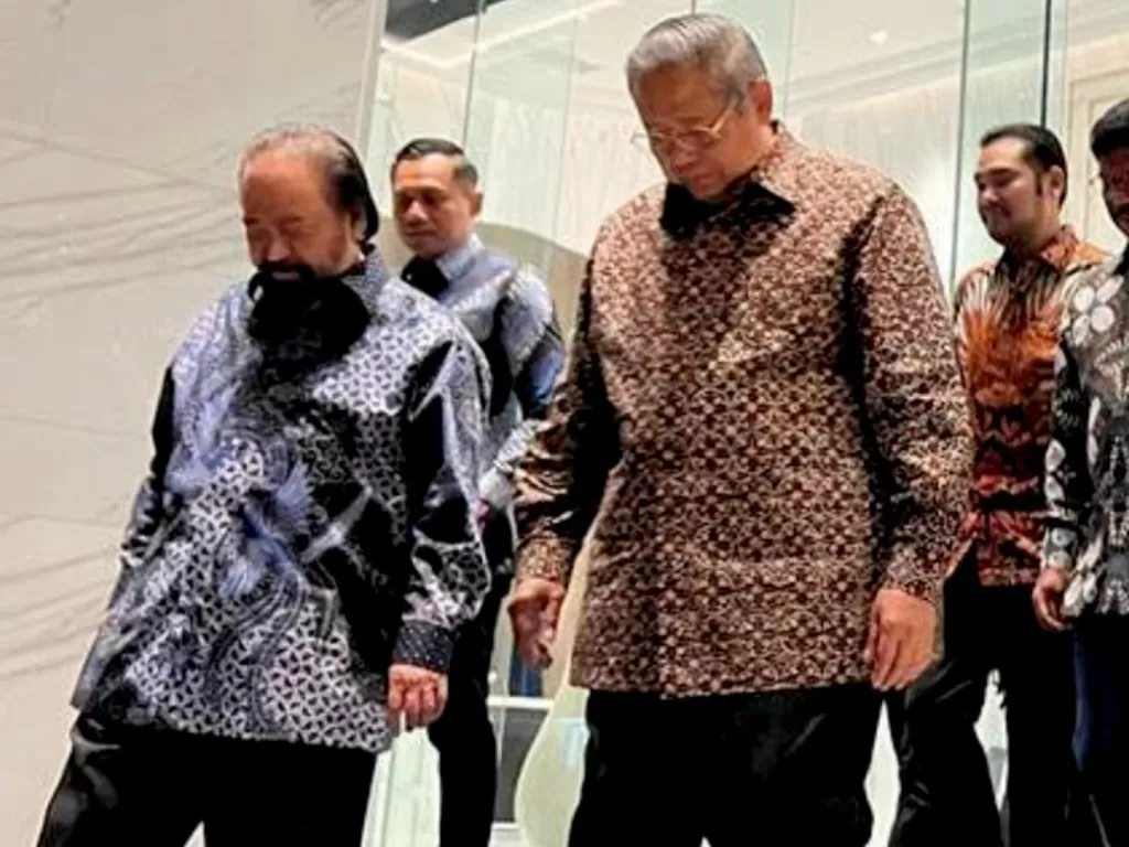Ketua Umum Partai NasDem Surya Paloh (kiri) dan Ketua Majelis Tinggi Partai Demokrat Susilo Bambang Yudhoyono (kanan). (Istimewa)