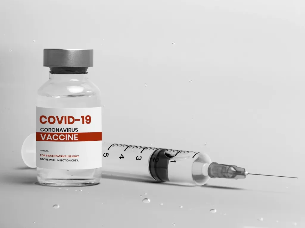 Ilustrasi vaksin COVID-19 (Freepik/rawpixel.com)