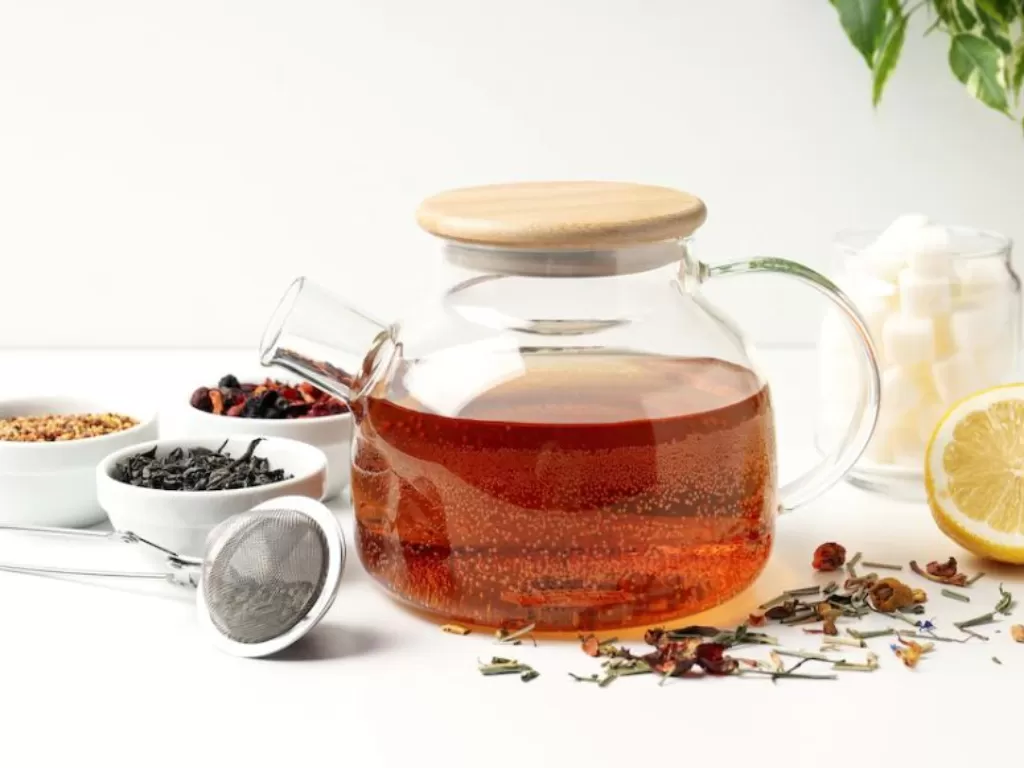 Ilustrasi herbal tea (Freepik)