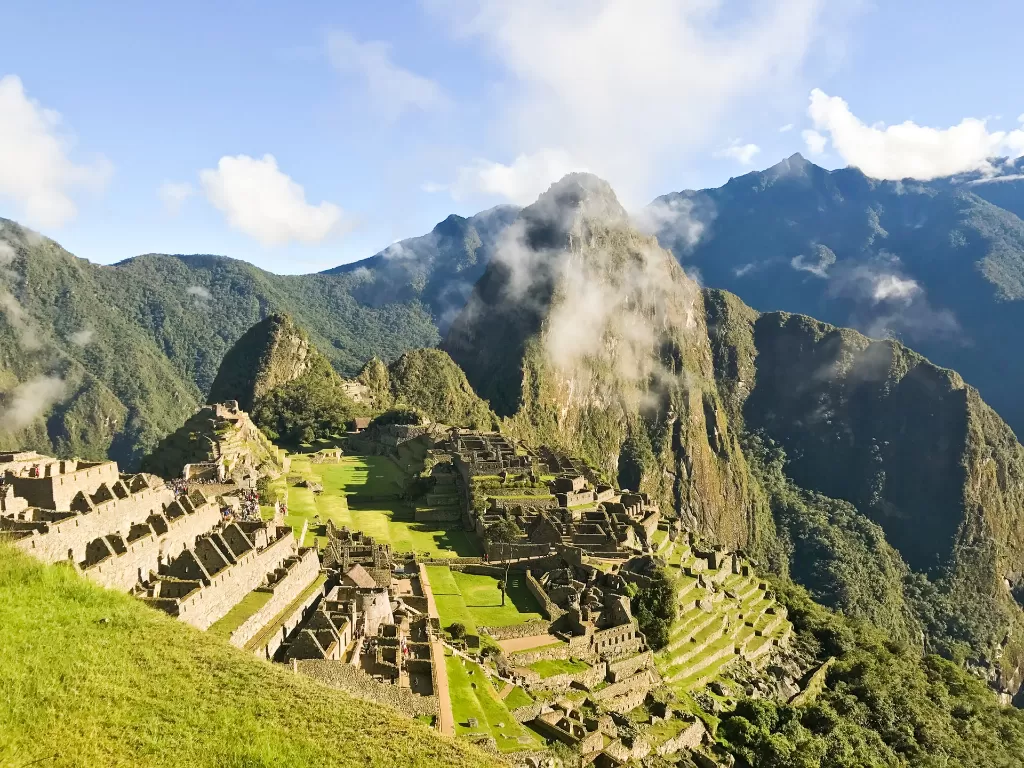 Machu Picchu (unsplash.com/@anafrantz)
