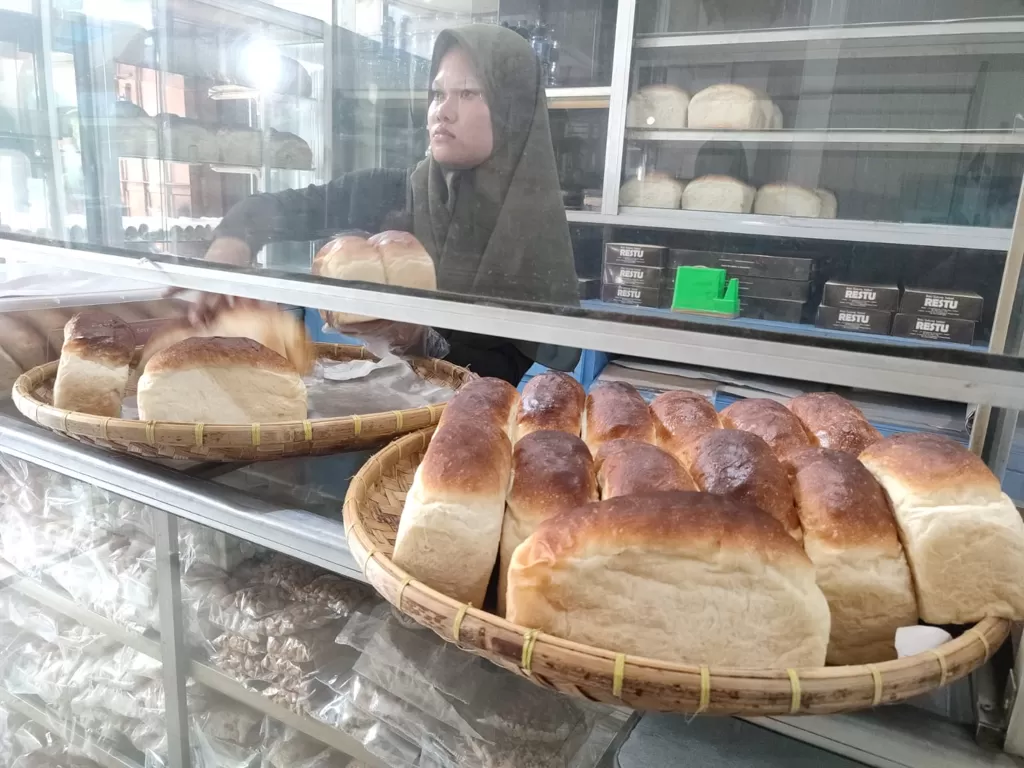 Bahan untuk membuat roti bakar legendaris (Muhammad Hijrah/IDZ Creators)