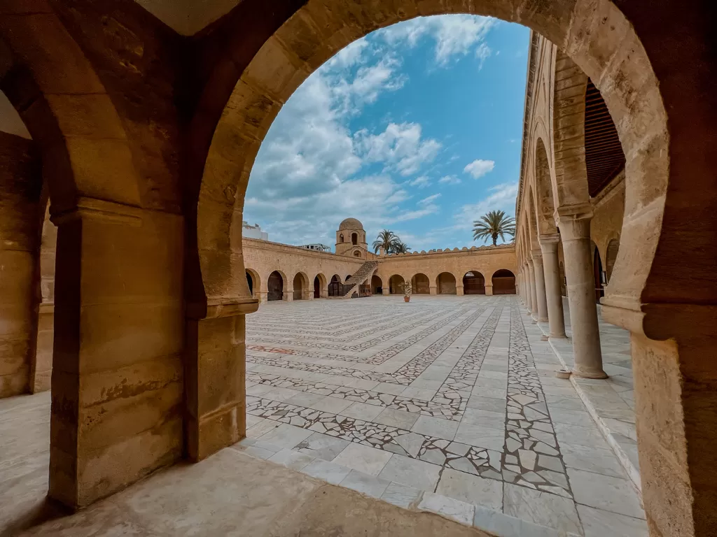 Masjid tercantik di Tunisia (Fabiola Lawalata/IDZ Creators)