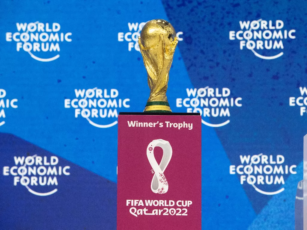 Trofi Piala Dunia 2022. (REUTERS/Arnd Wiegmann)