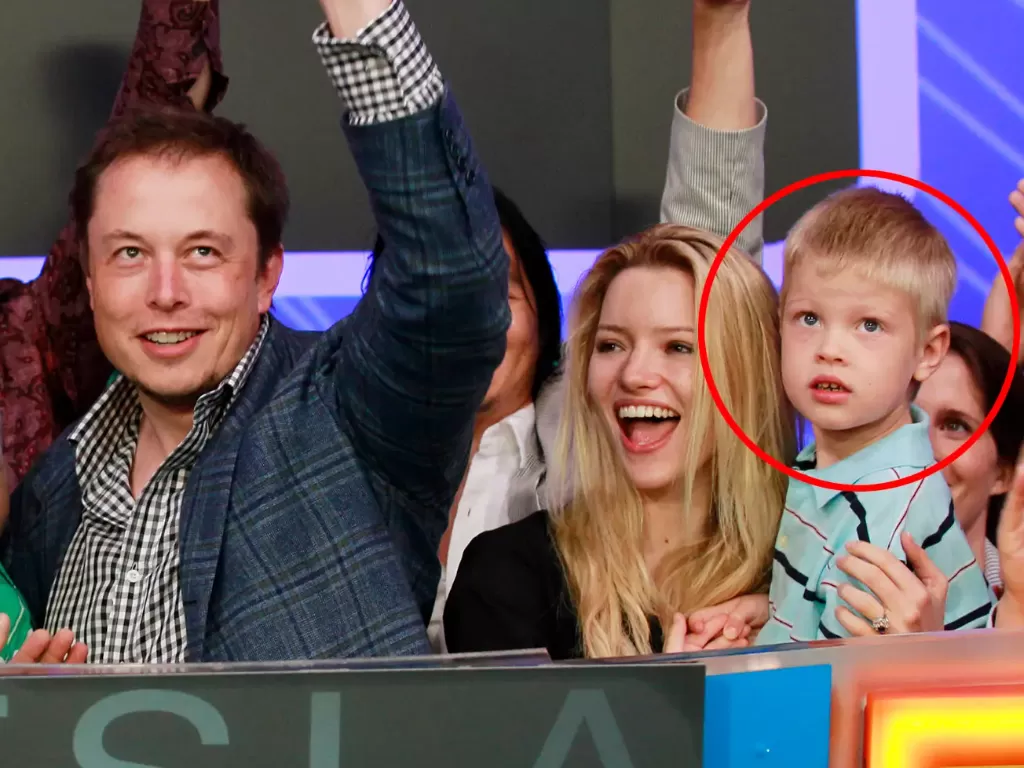 Putra Elon Musk, Xavier Alexander Musk memutuskan untuk menjadi transgender. (REUTERS)