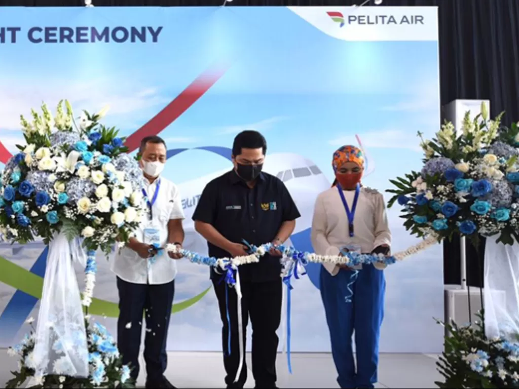 Prosesi peresmian penerbangan perdana Pelita Air oleh Menteri BUMN Erick Thohir bersama Direktur Utama PT Pertamina (Persero) Nicke Widyawati & Direktur Utama PT Pelita Air Service, Dendy Kurniawan (BUMN)