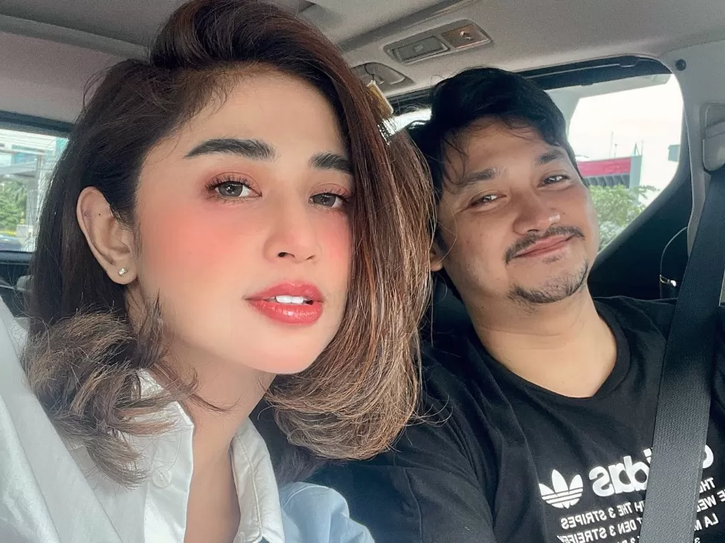 Dewi Perssik dan Angga Wijaya. (Instagram/anggawijaya88)