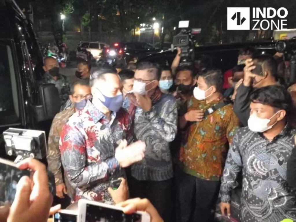 Ketum Partai Demokrat AHY mendatangi kediaman Prabowo Subianto (INDOZONE/Harits Tryan)