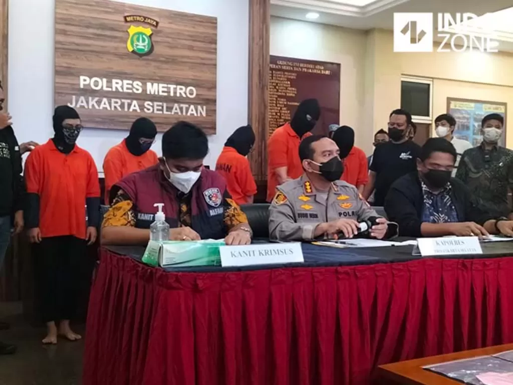 Konferensi pers kasus Holywings di Mapolres Metro Jakarta Selatan. (INDOZONE/Samsudhuha Wildansyah).