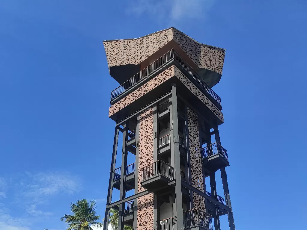 Menara Songket yang ikonik di Solok Selatan (Sri Lili Syaf Putri/IDZ Creators)