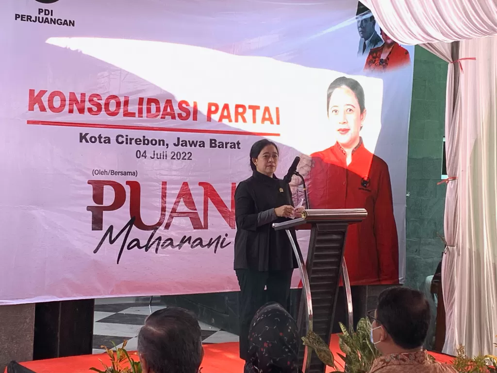 Ketua DPR dan Ketua DPP PDIP Puan Maharani kunjungan kerja ke Cirebon (INDOZONE/Harits Tryan)