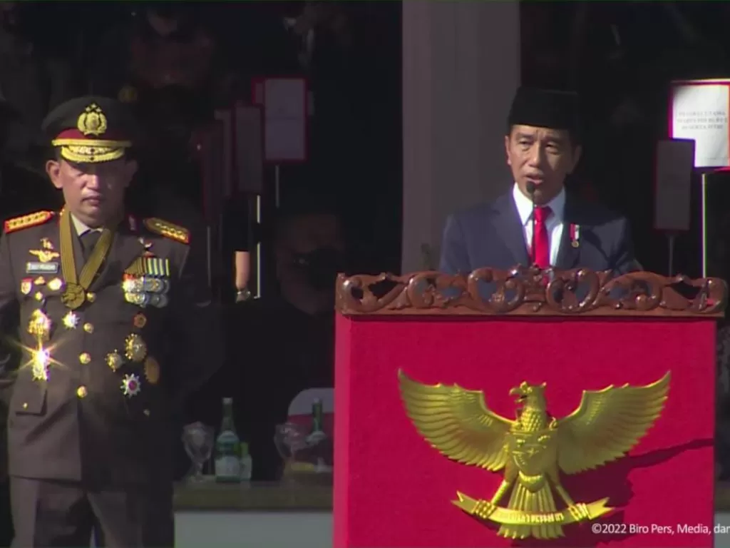 Presiden Jokowi saat pimpin HUT Bhayangkara di Semarang. (Screenshoot/Youtube Sekretariat Presiden).