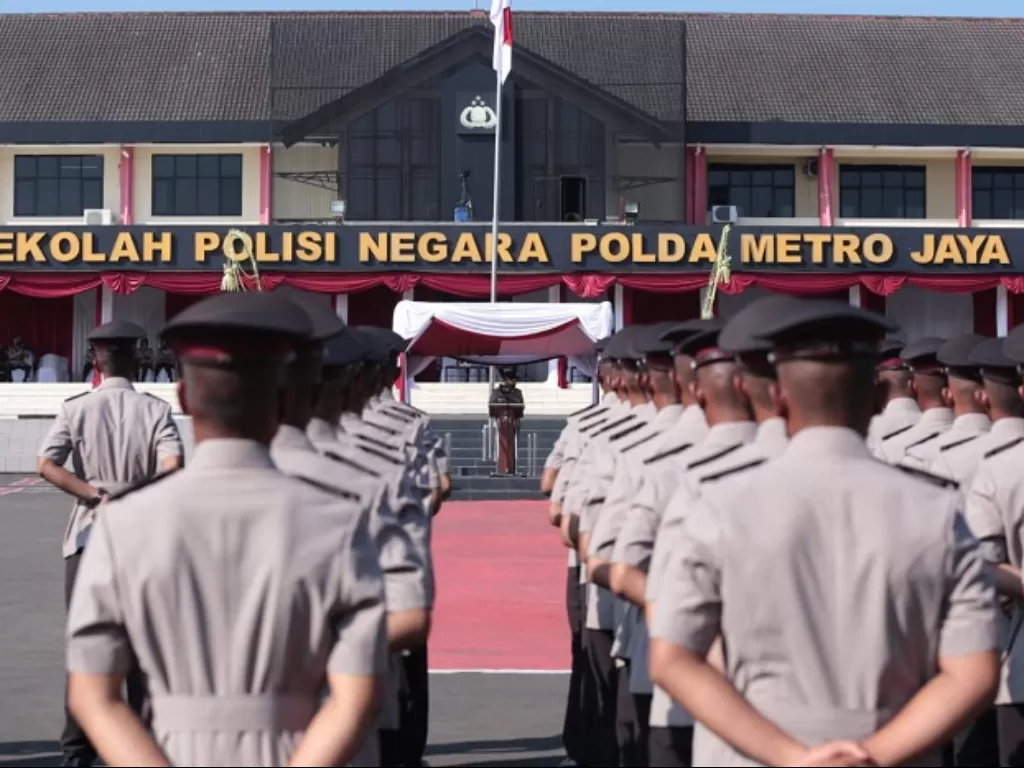 Sejumlah Bintara Polri dilantik oleh Kapolda Metro Jaya Irjen Fadil Imran. (Dok. Polda Metro Jaya)