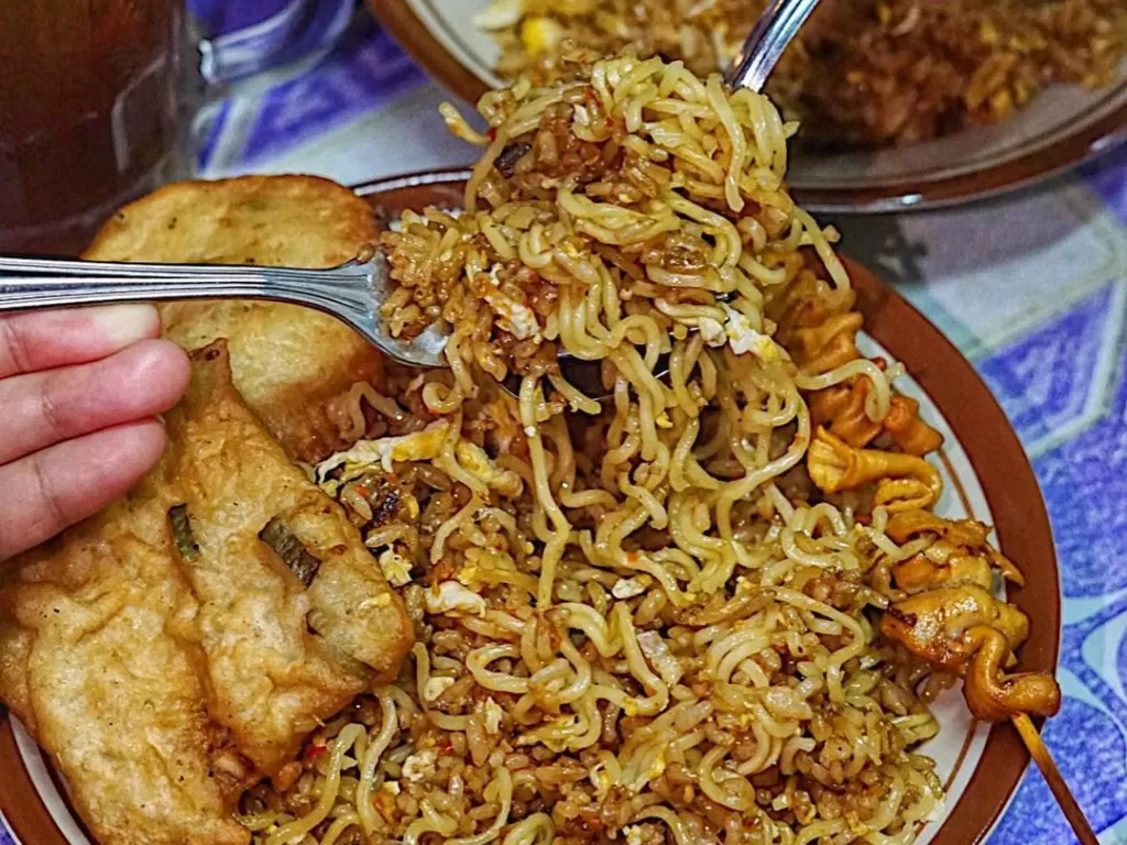 Nasi goreng mawut (Instagram/infomakansolo)
