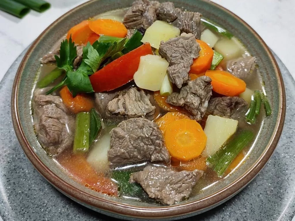 Resep sop daging sapi (Instagram/@remakitchen44)