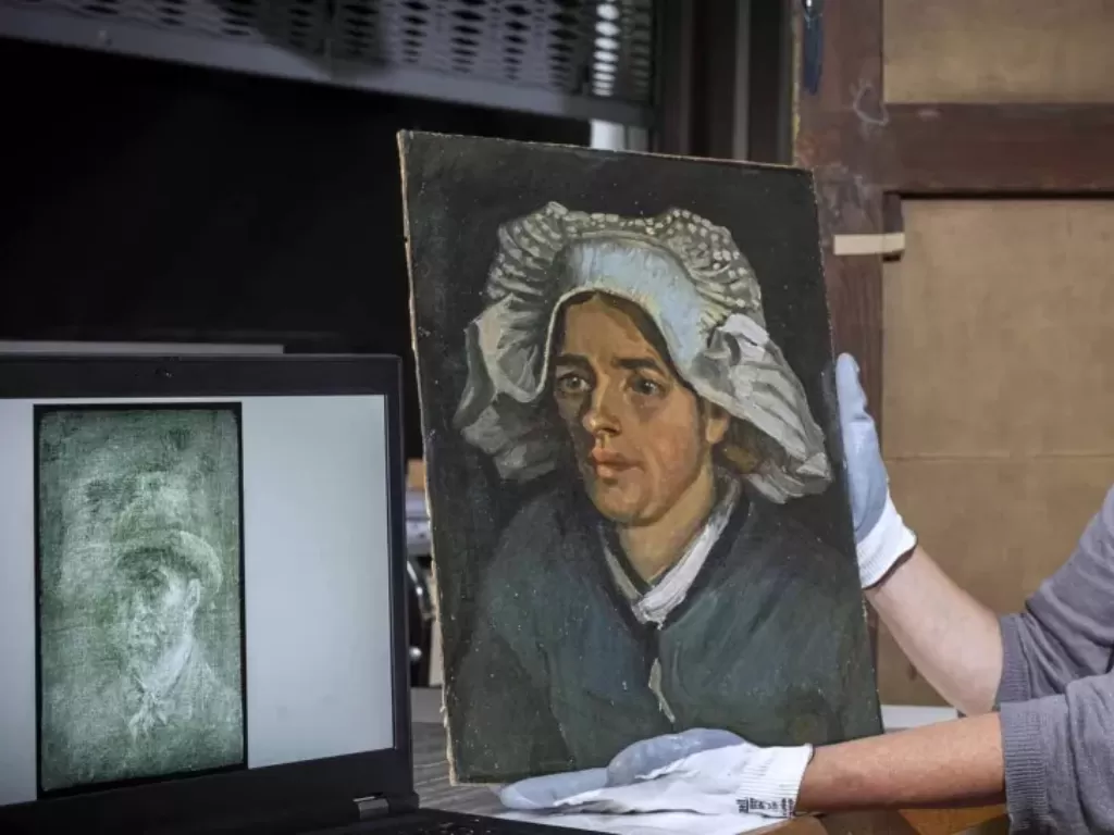 Gambar sinar-X dari potret diri Van Gogh yang tersembunyi. (Live Science)