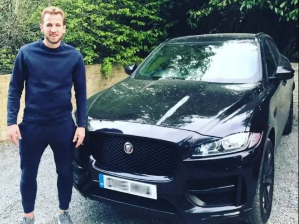 Harry Kane lebih suka mobil Inggris daripada mobil lainnya (Instagram)