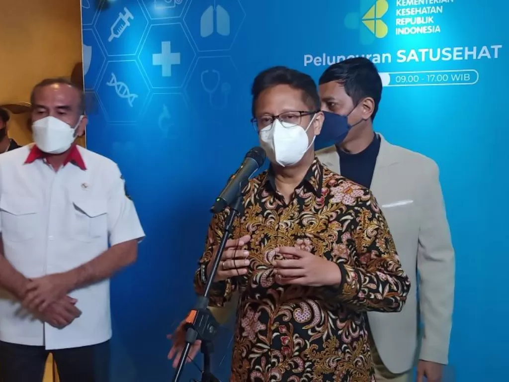 Menteri Kesehatan RI Budi Gunadi Sadikin saat menyampaikan keterangan pers usai peluncuran Platform SatuSehat di Hotel Raffles Jakarta, Selasa (26/7/2022). (ANTARA/Andi Firdaus)