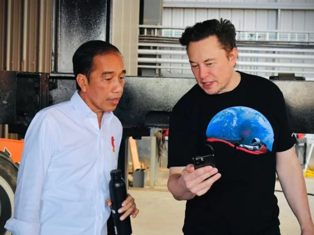 Elon Musk saat bertemu Presiden Jokowi di markas SpaceX. (BPMI Setpres/ Laily Rachev)