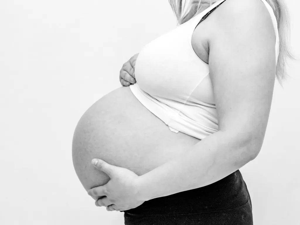 Ilustrasi ibu hamil. (Pexels/Jonas Kakaroto)