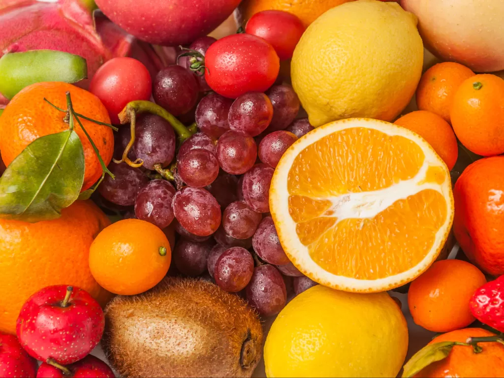 Ilustrasi buah yang mengandung vitamin D (freepik.com)