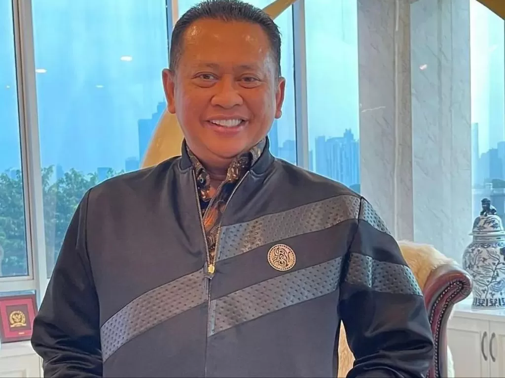 Wakil Ketua Umum partai Golkar Bambang Soesatyo (Instagram/the_diplomat_tailor)