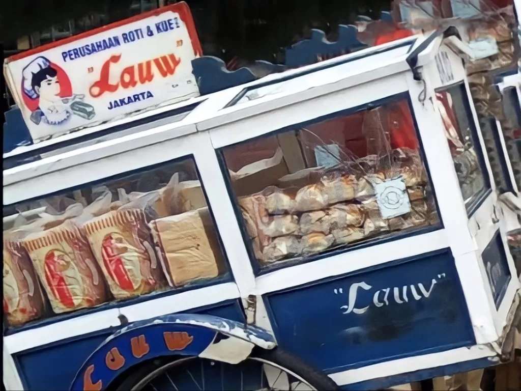 Gerobak Roti Lauw yang ada sejak 1930 (Vivi Sanusi/Z Creators)