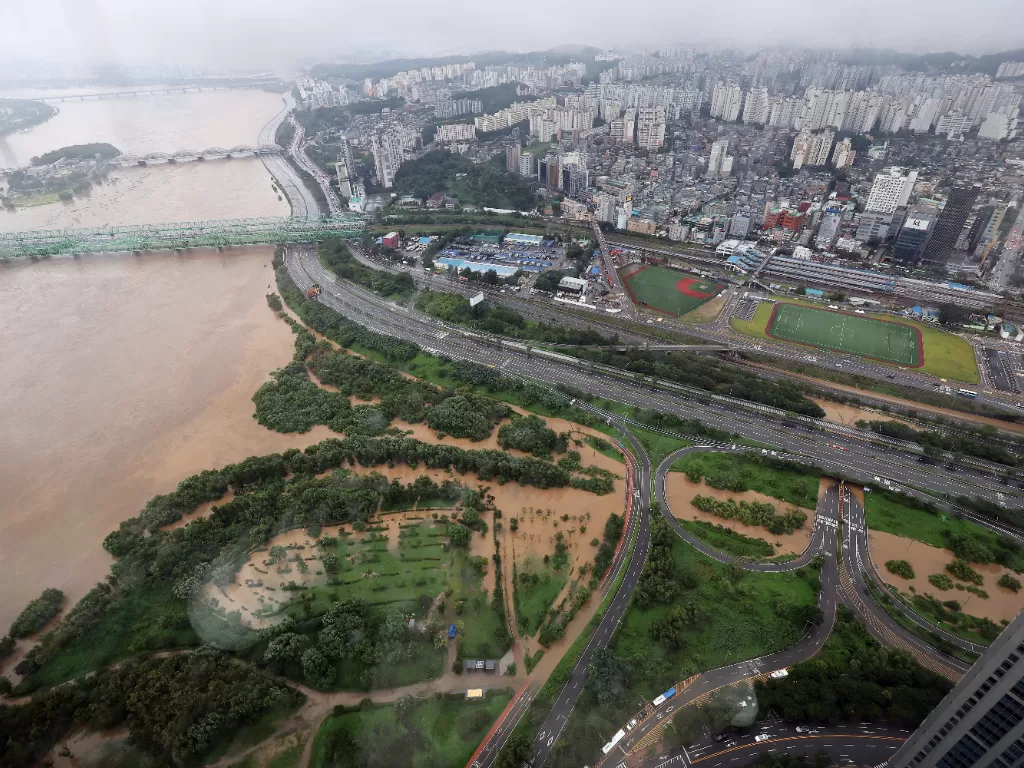Pemandangan Sungai Han dari atas. (REUTERS)