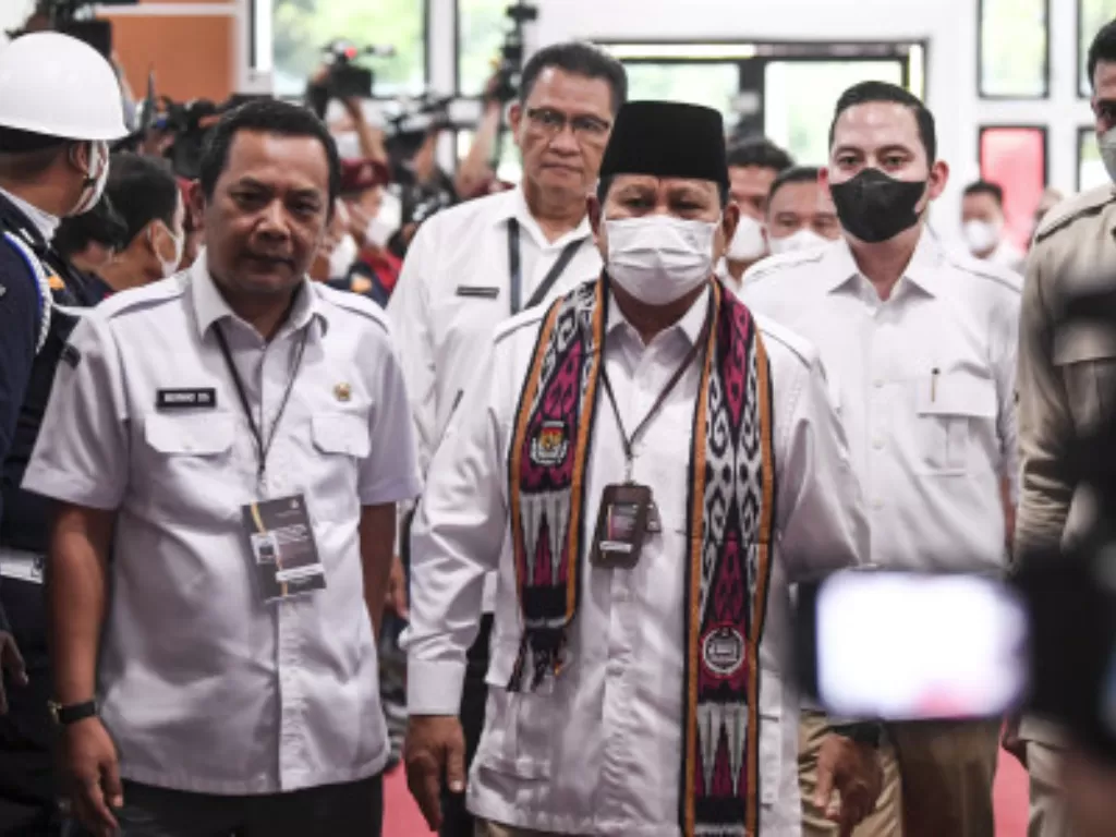 Ketua Umum Partai Gerindra Prabowo Subianto (tengah). (ANTARA FOTO/M Risyal Hidayat)