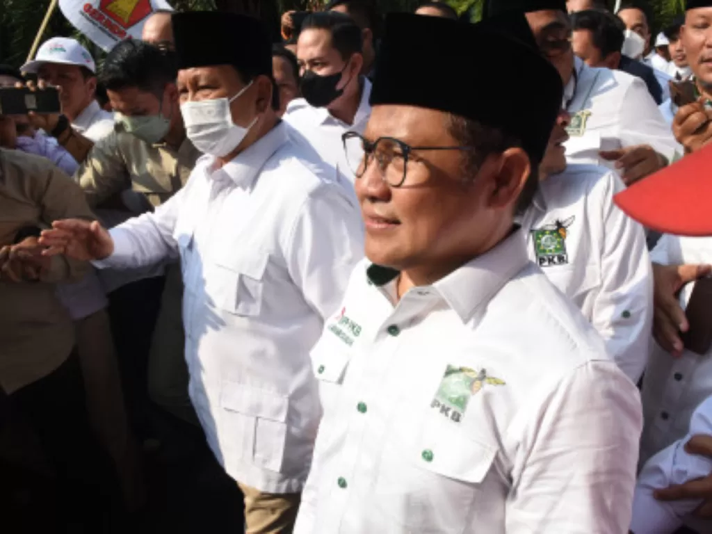 Ketua Umum Partai Gerindra Prabowo Subianto (kiri) dan Ketua Umum PKB Muhaimin Iskandar (kanan). (ANTARA FOTO/Indrianto Eko Suwarso)