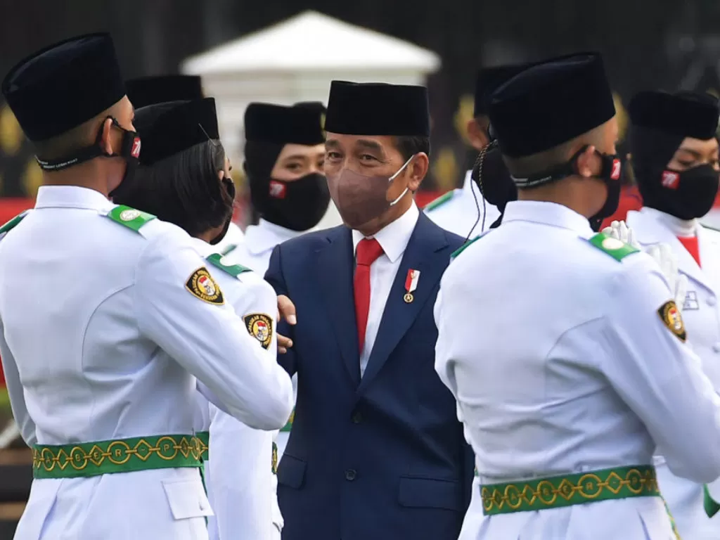 Presiden Jokowi mengukuhkan 68 orang putra-putri Indonesia jadi Paskibraka. (Sekretariat Presiden)