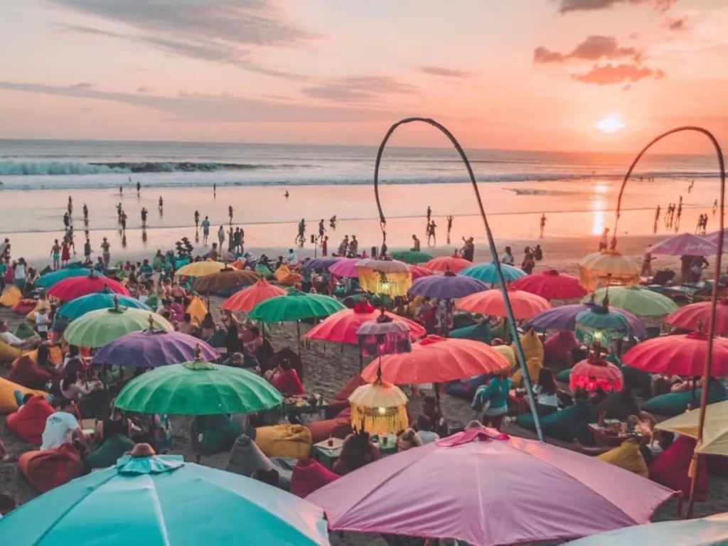 Pantai di Bali. (Thehoneycombers)