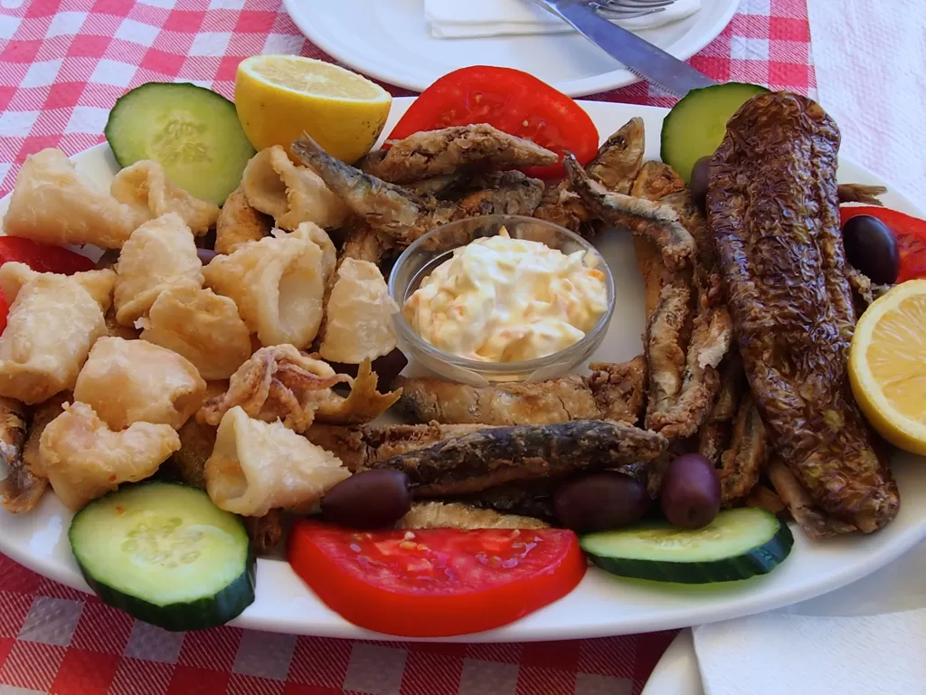 Seafood khas Yunani yang menggoyang lidah (Z Creators/Fabiola Lawalata)