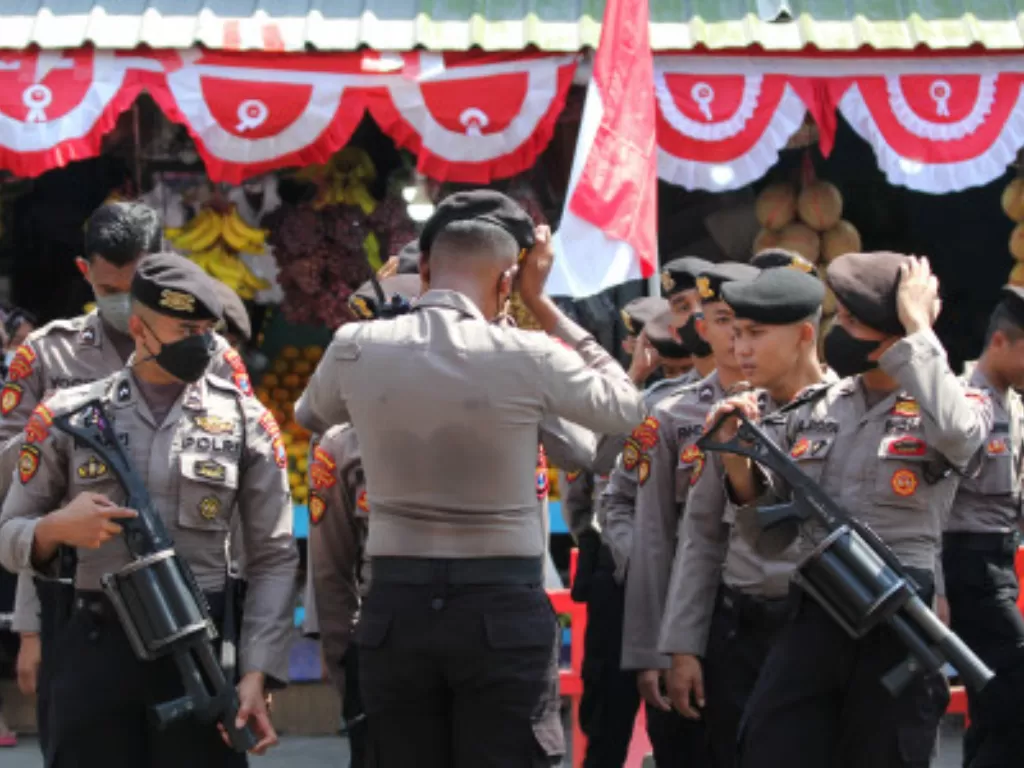 Ilustrasi anggota polisi. (ANTARA FOTO/Didik Suhartono)