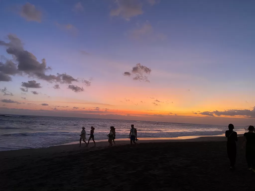 Sunset di Bali (Z Creators/Dada Sabra Sathilla)