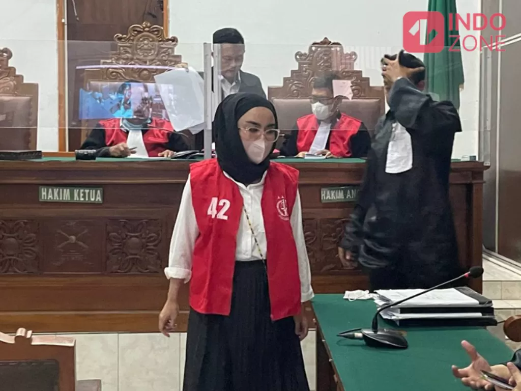 Medina Zein menjalani sidang di Pengadilan Negeri Jakarta Selatan. (INDOZONE/Putri Octapia Saragih)
