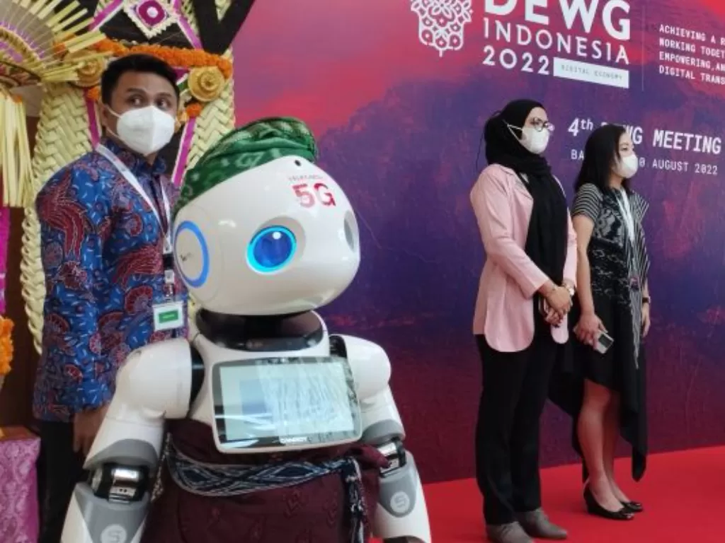 Robot berna,a Uu di DEWG G20 Bali. (ANTARA/Rizka Khaerunnis)