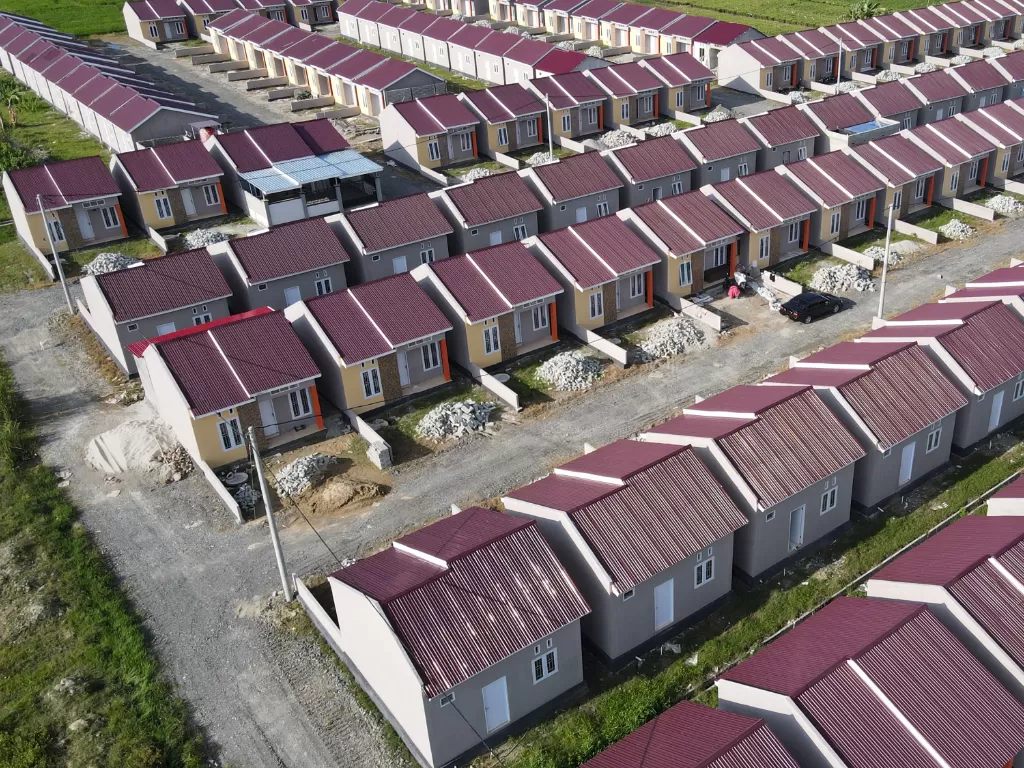 Foto udara pembangunan perumahan bersubsidi di Kabupaten Sigi, Sulawesi Tengah, Jumat (2/9/2022). (ANTARA/Mohamad Hamzah)