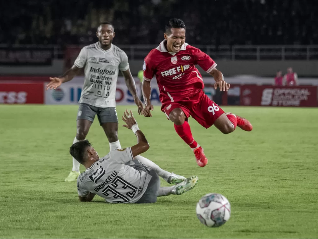 Persis Solo vs Bali United di Liga 1 2022-2023 (ANTARA FOTO/Mohammad Ayudha)